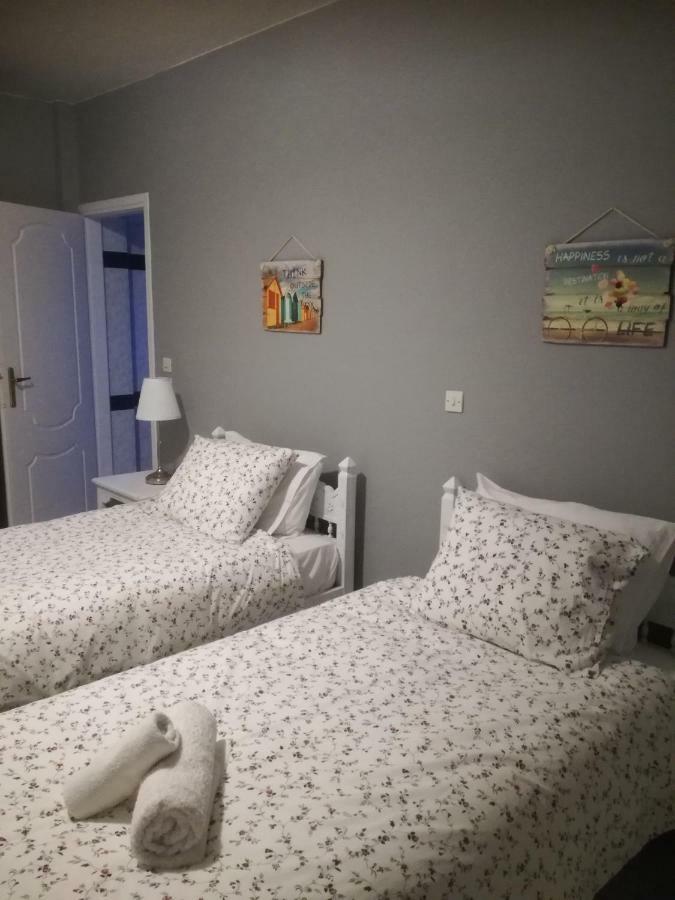 Seven Seas Apartments Артеміда Екстер'єр фото